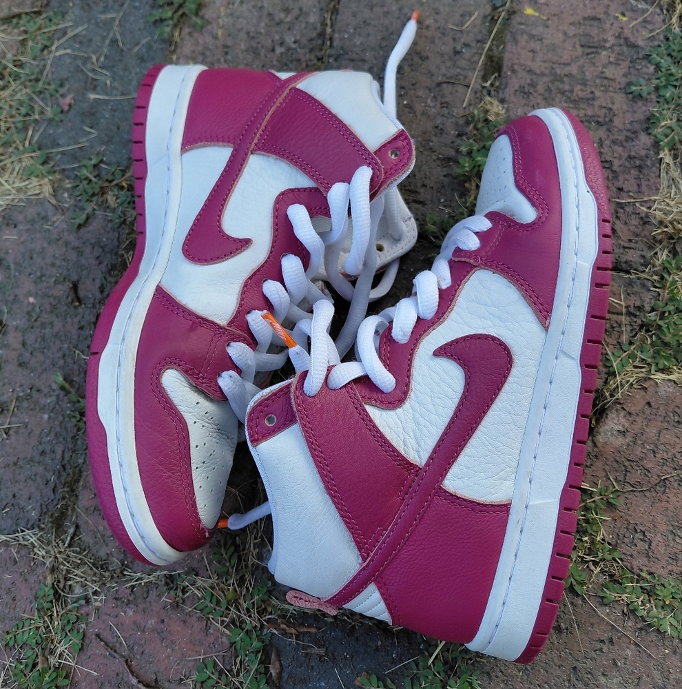 Nike SB Dunk High Sweet Beet white & rose hightop sneakers Mens size 5 Womens 7
